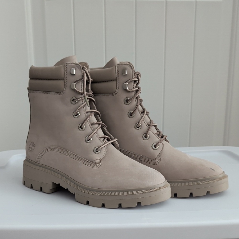 Timberland Women’s Lace-Up Ankle Boots in Taupe
